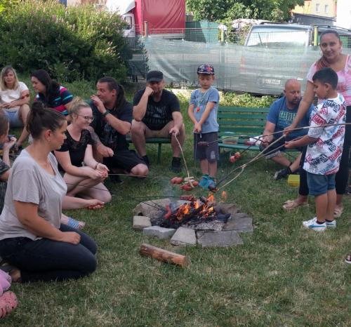 Rozloučení u ohýnku