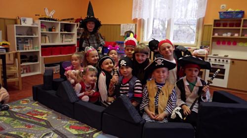 Maškarní rej 2015