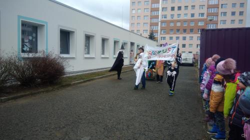 Masopustní průvod 2/2020  ZŠ Mánesova Stříbro